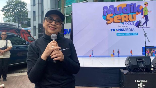 Founder CT Arsa Foundation Anita Ratnasari Tanjung memberikan sambutan di program Mudik Seru 2026.