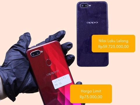 Paket berisi dua HP yang laku Rp 59,7 juta (dok. KPK)