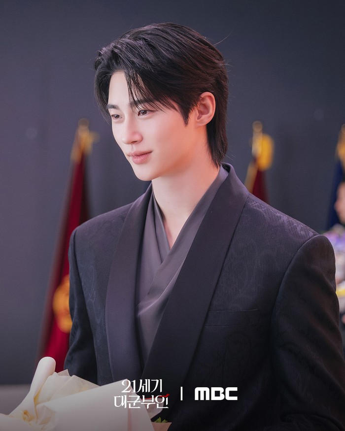 Drama Korea Perfect Crown.