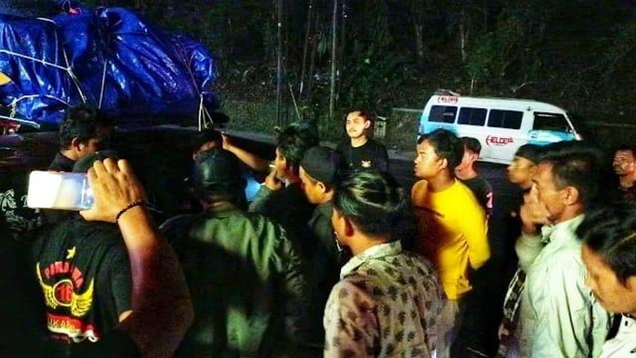 Sopir angkutan umum saat sweeping travel gelap di Sukabumi
