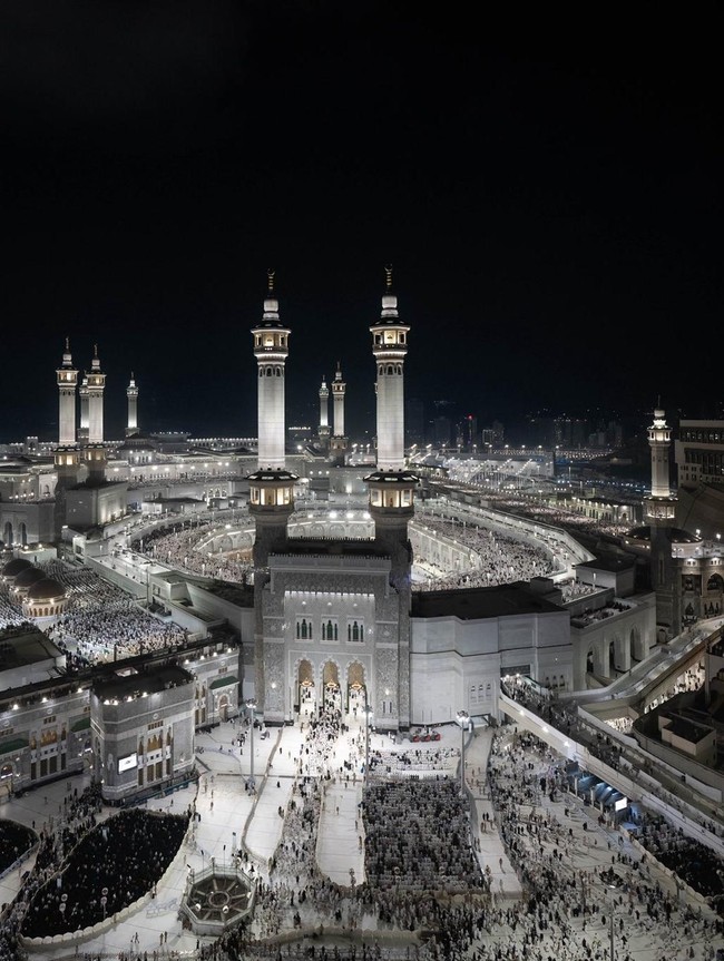 Masjid Terbesar di Dunia Penuh