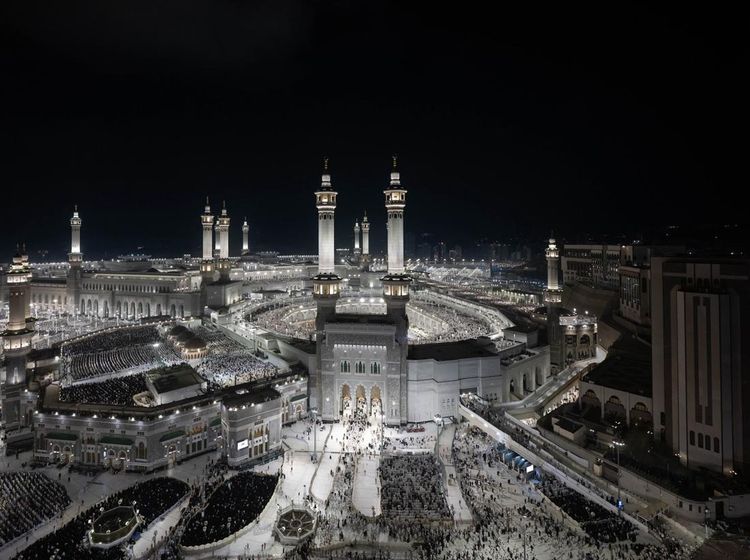 Masjid Terbesar di Dunia Penuh