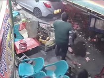 Detik-detik Mobil Wanita Muda Terobos Pasar Kaget di Binjai hingga 5 Warga Luka