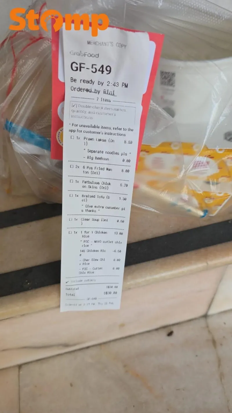 Taruh Pesanan Makanan di Lantai, Akun Ojol Ini Kena Suspend