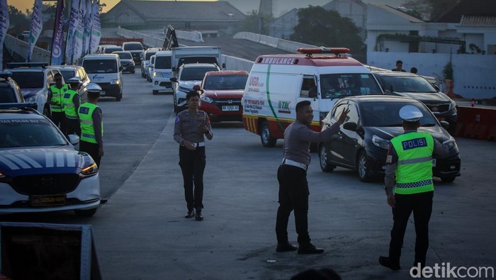 Tol Jogja-Solo segmen Purwomartani-Prambanan resmi dibuka fungsional, Senin (16/3/2026).