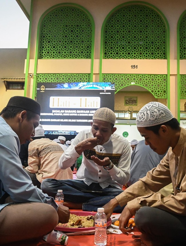 Tradisi Malam 27 Ramadhan Tetap Hidup di Kampung Arab Pekojan