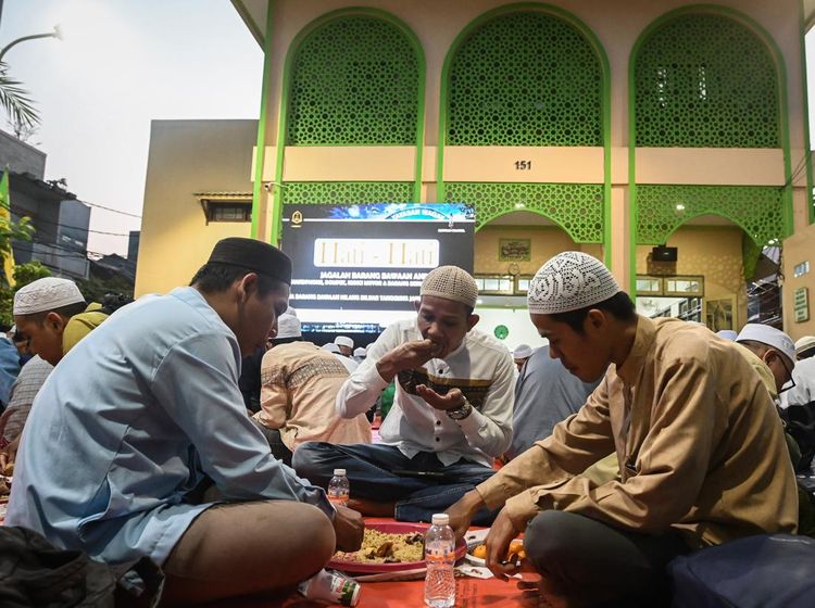 Tradisi Malam 27 Ramadhan Tetap Hidup di Kampung Arab Pekojan