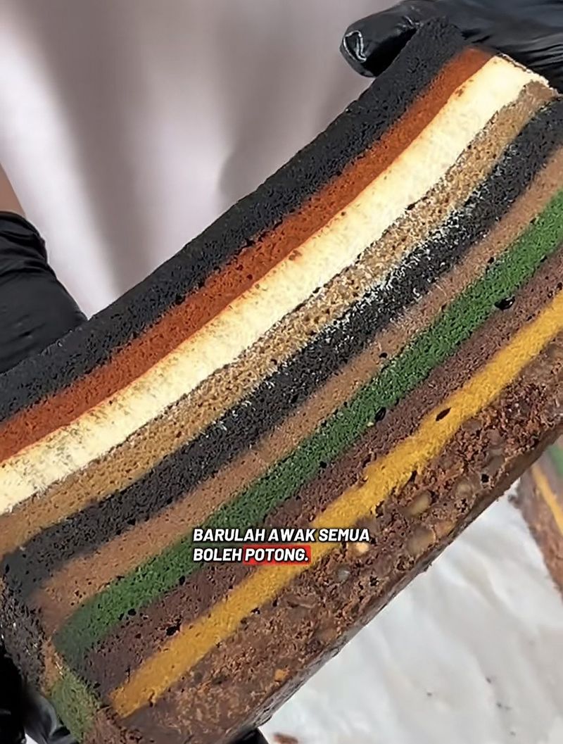 Viral! Kue Lapis Dijual Rp 7,8 Juta, Dibuat 8 Jam Pakai Bahan Premium