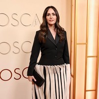 Foto: Daftar Worst Dressed Oscars 2026, Ada yang Disebut Mirip Baju Pemakaman