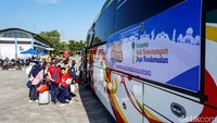 Ribuan peserta mengikuti program tersebut untuk pulang ke kampung halaman menjelang Lebaran.