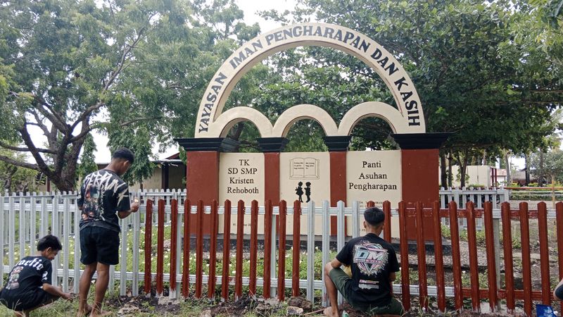 Aipda Yanrus Pake dirikan panti asuhan dan sekolah di Sumba