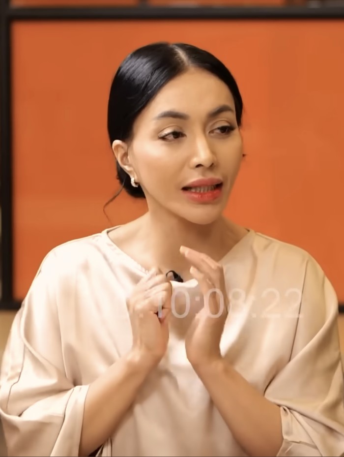 Denada Denada bicara soal Ressa Rizky Rossano.