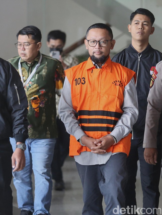 Gus Alex Langsung Diborgol! Eks Stafsus Yaqut Cholil Qoumas Resmi Ditahan KPK