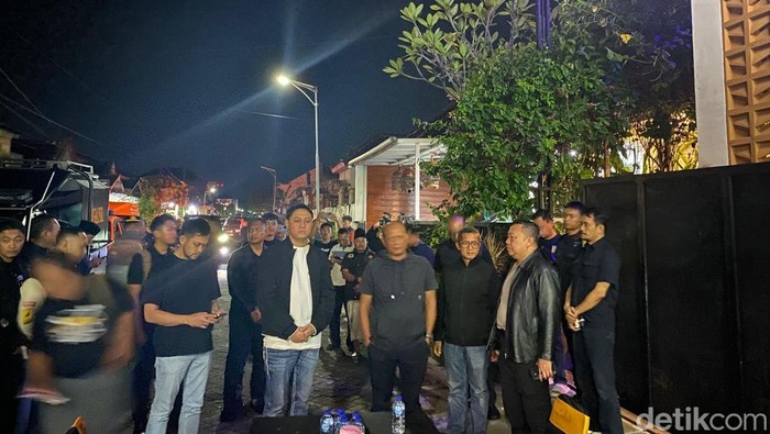 Kapolda Jatim pantau olah TKP ledakan di Jember