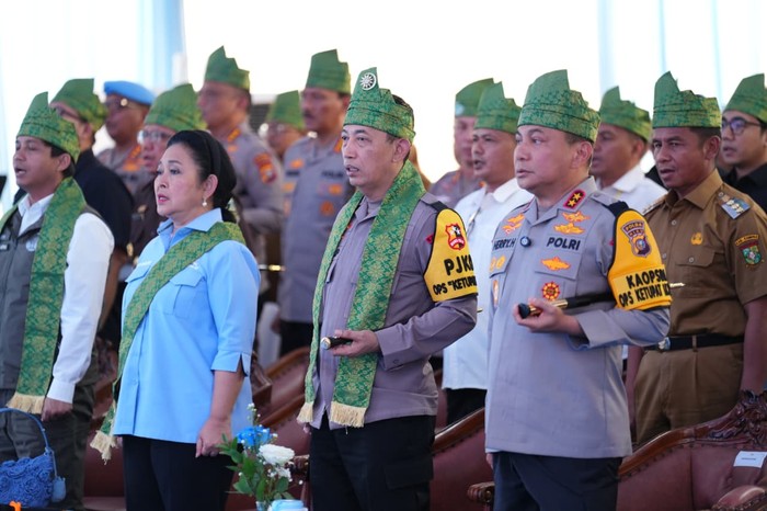 Kapolri bersama Ketua Komisi IV DPR RI hingga Menhut meresmikan dan groundbreaking 110 Jembatan Merah Putih Presisi yang tersebar di wilayah Provinsi Riau. (dok Polri)