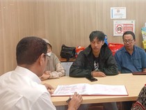 Komisioner Komnas HAM Temui Ortu Aktivis KontraS Korban Air Keras