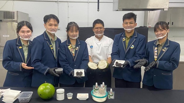 Mahasiswa UK Petra kenalkan produk minuman GO! MAJA dari ekstrak buah maja