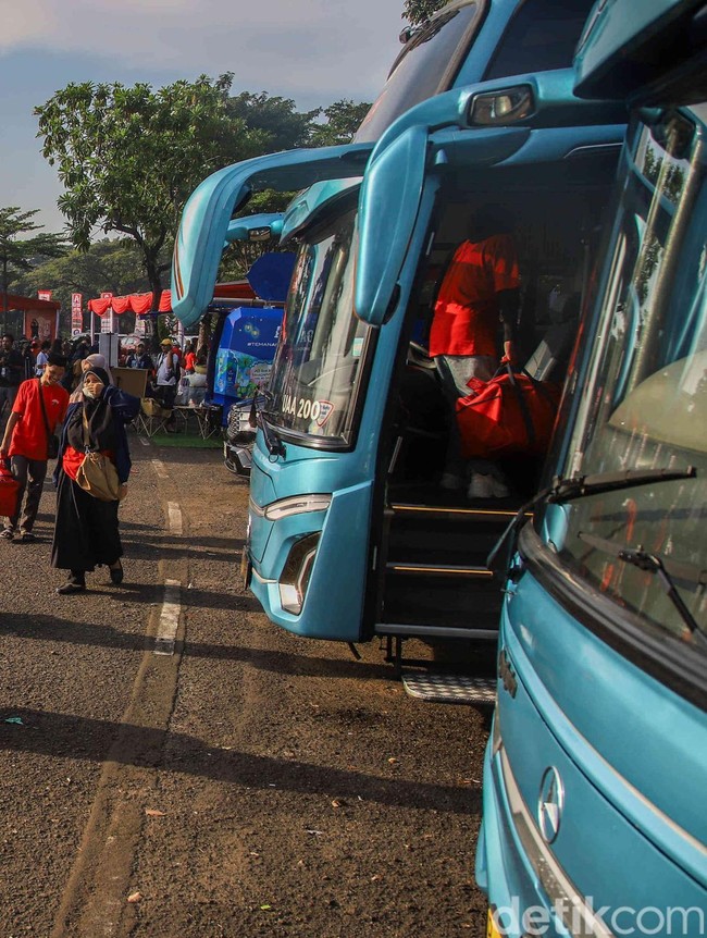 Antusias 1.250 Pemudik Berangkat dari TMII