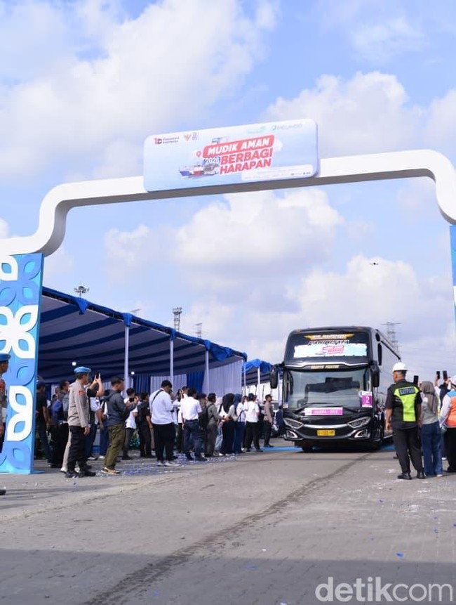 Ratusan Pemudik Berangkat Nyaman Menuju Kampung Halaman