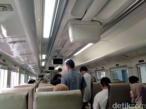 Pemudik Padati Stasiun Medan Jelang Lebaran, Pilih KA karena Lebih Murah