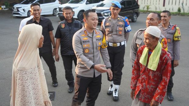 Polres Bogor Serahkan Barang Bukti Pencurian ke Korban