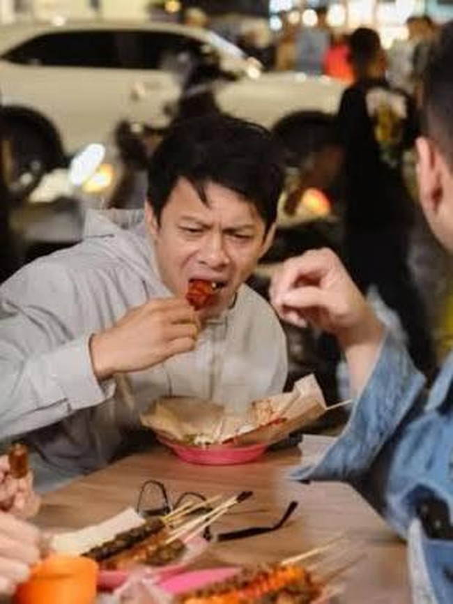 Potret Ariel NOAH Makan Nasi Padang hingga Angkringan Bareng Raffi Ahmad