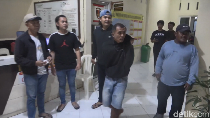 Pria siram air keras mantan pacarnya gegara ajakan balikan ditolak.