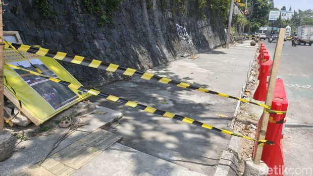 Proyek halte BRT Bandung Raya