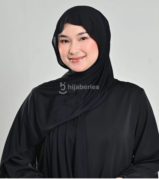 Rekomendasi hijab viscose dari Hijaberies.