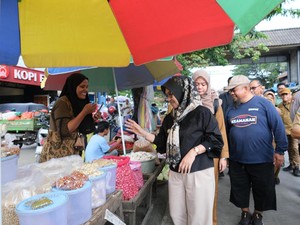 Bupati Gowa Sidak Pasar Jelang Lebaran, Pastikan Harga-Daya Beli Tetap Stabil