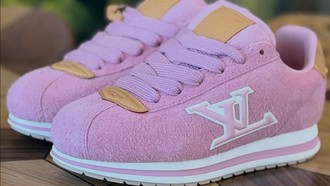 J-Hope BTS Rilis Sneakers Pink Bareng Louis Vuitton, Playful Tapi Mewah