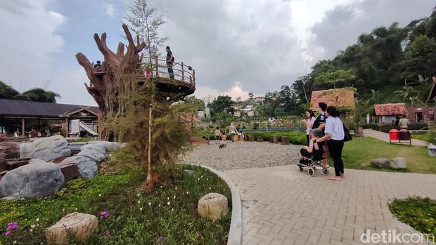 Suasana objek wisata Nordic Land, destinasi edukatif dan ramah keluarga di Bandung Barat