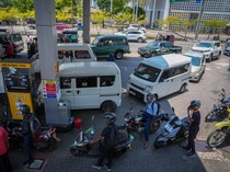 Darurat BBM! Sri Lanka Liburkan Hari Rabu, Bensin Mobil-Motor Dibatasi