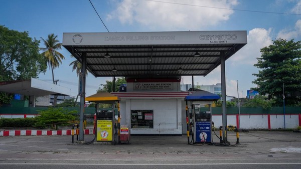 Harga Minyak Melonjak, Kebijakan BBM Diperketat dan Jam Kerja Diubah
