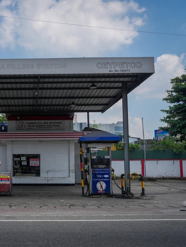 Harga Minyak Melonjak, Kebijakan BBM Diperketat dan Jam Kerja Diubah