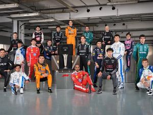 Ini Pebalap Tertinggi dan Terpendek di F1 2026