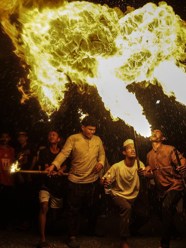 Tradisi Kololi Gam Hidupkan Malam Lailatul Qadar di Ternate