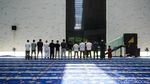 Unik Tanpa Kubah! Masjid Kampus UIII Depok Tampil Modern dan Elegan