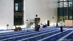 Unik Tanpa Kubah! Masjid Kampus UIII Depok Tampil Modern dan Elegan