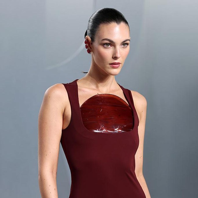 Pesona Vittoria Ceretti, Pacar yang Dibawa Leonardo DiCaprio ke Oscars