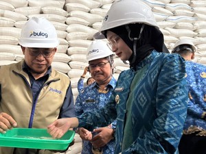 Cek Gudang Bulog, Wali Kota Kediri Pastikan Stok Pangan Aman Saat Lebaran
