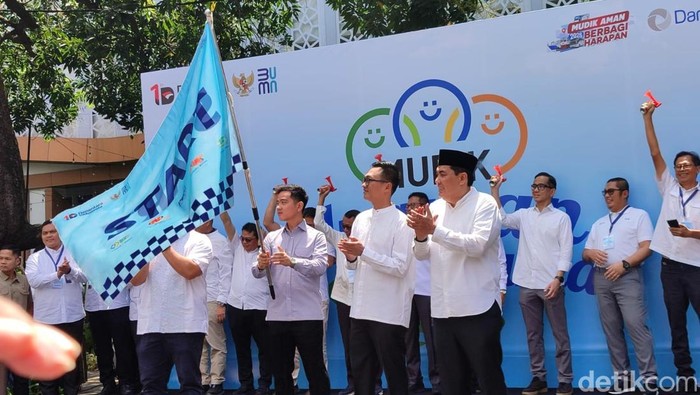 Wapres Gibran lepas pemudik