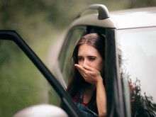 Punya Trik Ampuh Mengatasi Mabuk Perjalanan? Share di Sini Ya