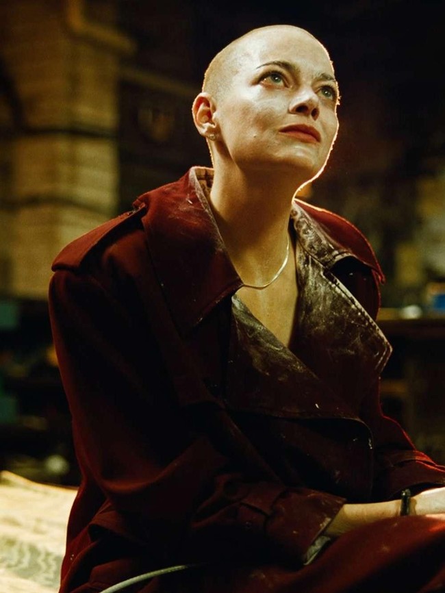 7 Aktris yang Menggunduli Rambut Demi Peran, Terbaru Emma Stone