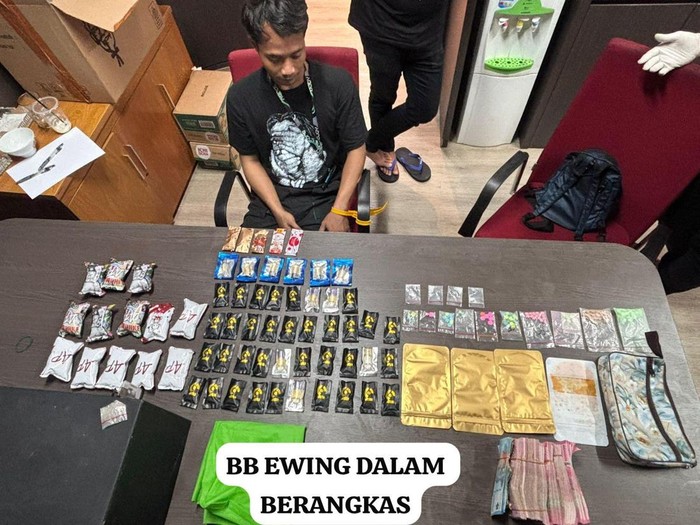 Barang bukti narkoba di kelab malam Jakarta Selatan (dok.istimewa)