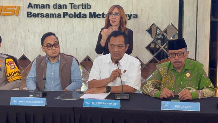 Direktur Reserse Kriminal Umum (Dirreskrimum) Polda Metro Jaya, Kombes Iman Imanuddin terkait kasus penyiraman aktivis KontraS