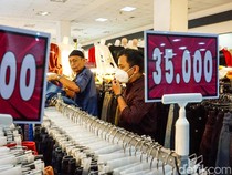 Jelang Idulfitri, Warga Berburu Baju Bekas