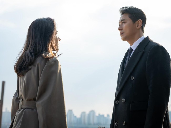 Ju Ji Hoon dan Ha Ji Won di drama Korea Climax.