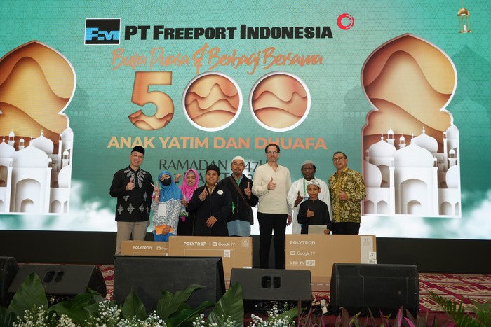 Karyawan Freeport Indonesia Berikan Santunan untuk 700 Anak Yatim & Dhuafa