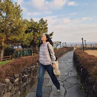 Netizen menyadari visual Lee Young Ae masih tetap sama seolah tak menua, meskipun sudah melewati dua dekade. Ia memancarkan kecantikan alami sejak memerankan karakter ikoniknya. Foto: dok. Instagram @leeyoungae0824